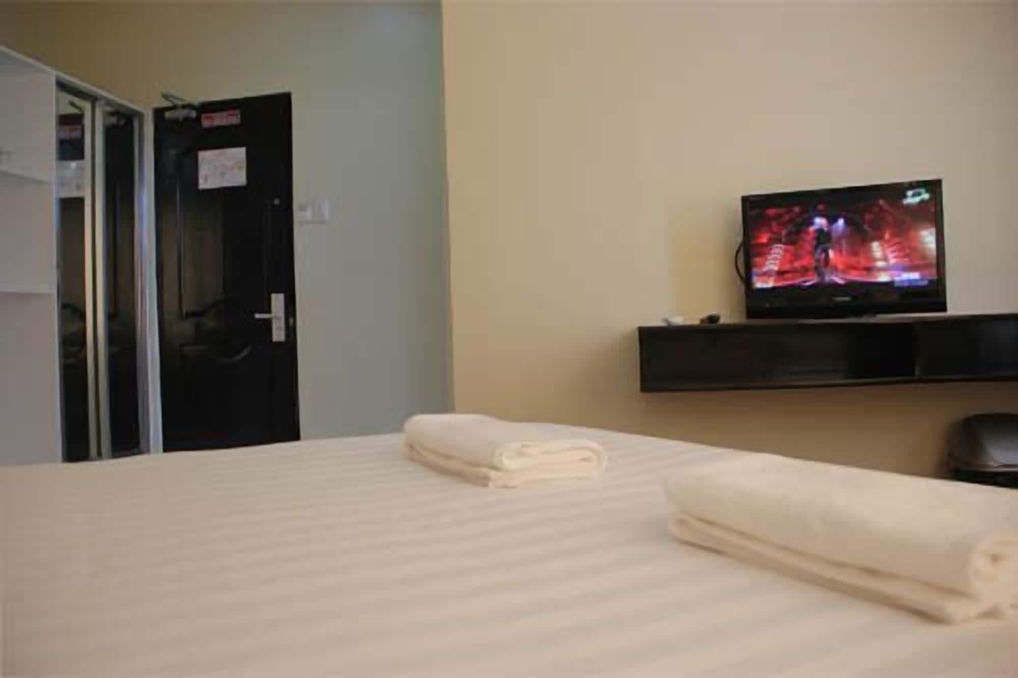 Arabelle Suites Tagbilaran City Exterior photo