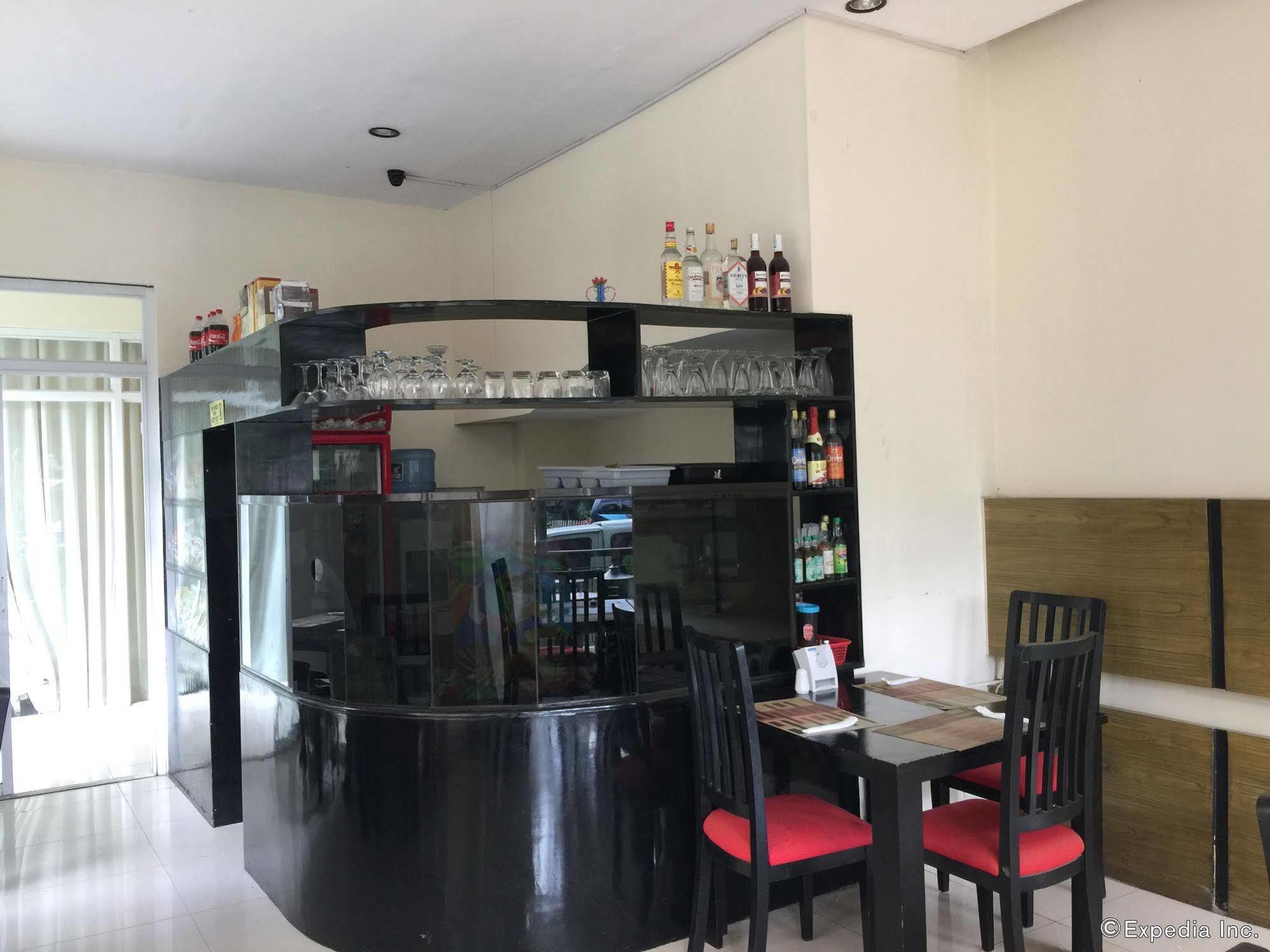 Arabelle Suites Tagbilaran City Exterior photo