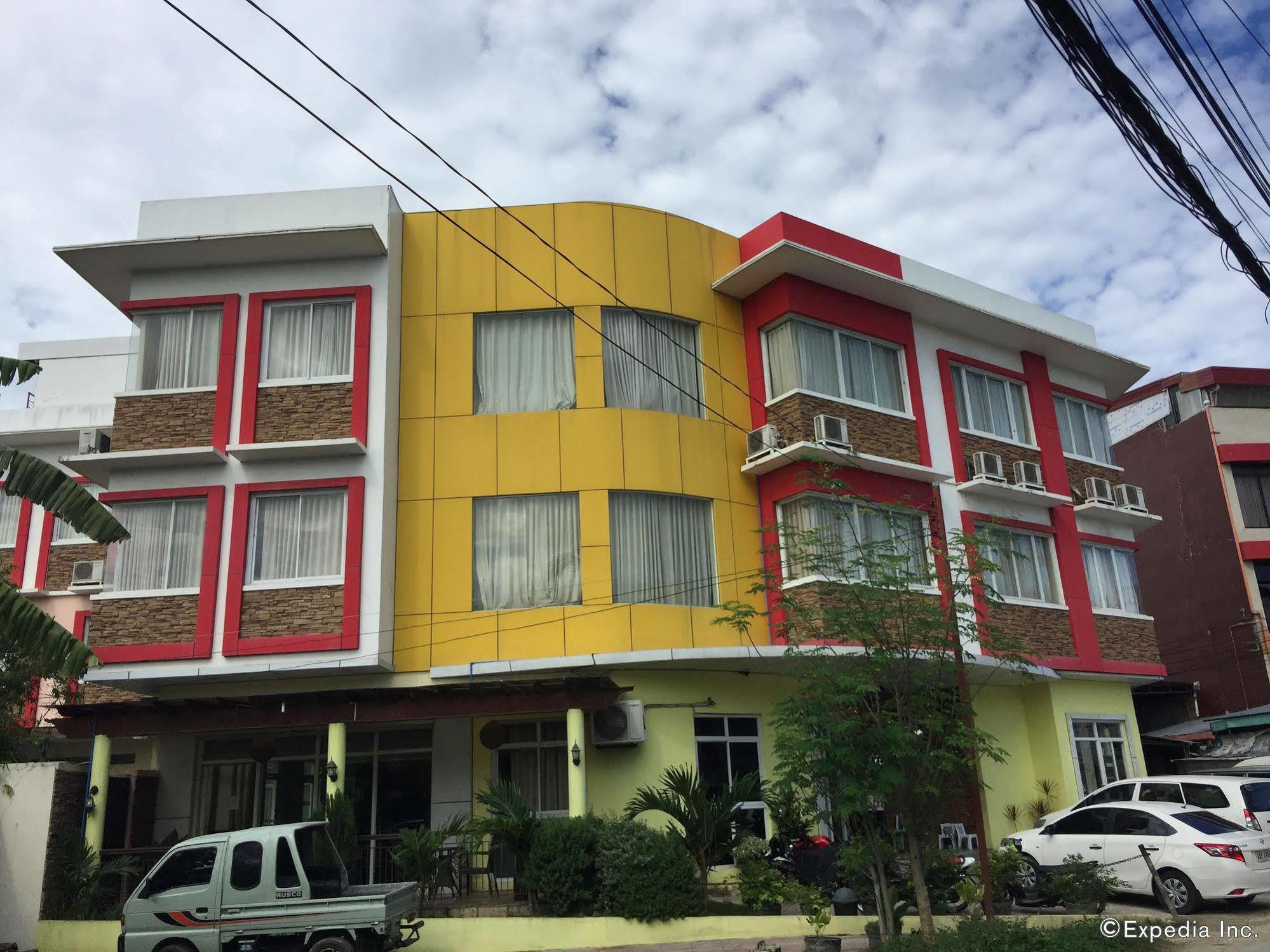 Arabelle Suites Tagbilaran City Exterior photo