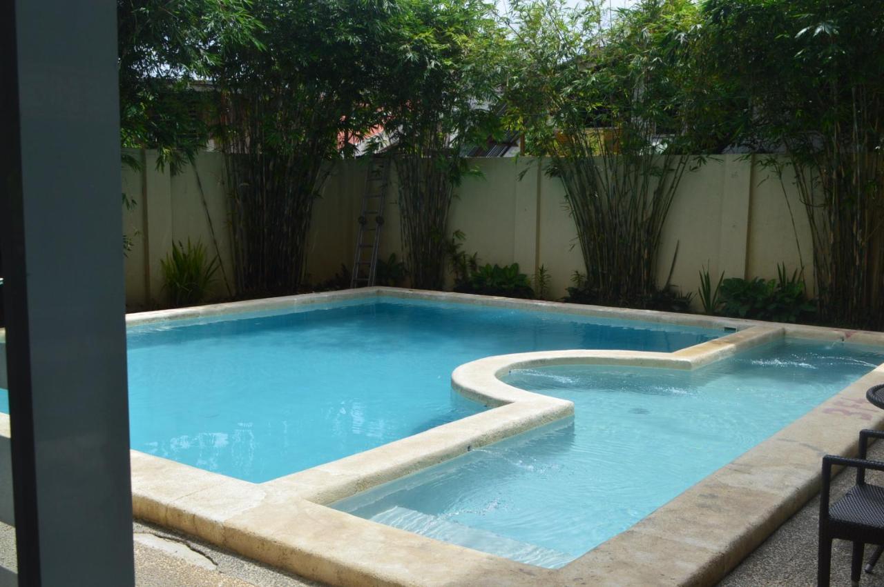 Arabelle Suites Tagbilaran City Exterior photo